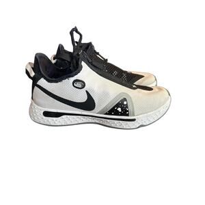 Men’s Nike PG 4  Athletic Shoes. Size 8.5